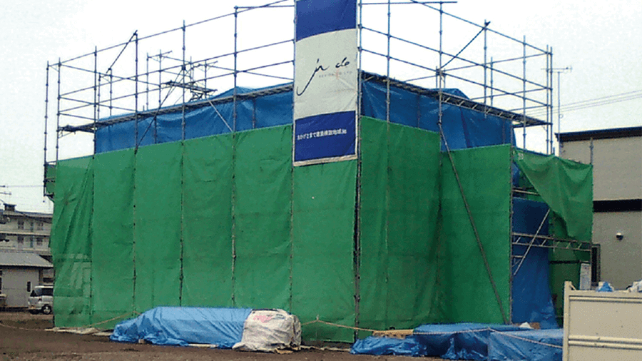 木材を雨ざらしにしない